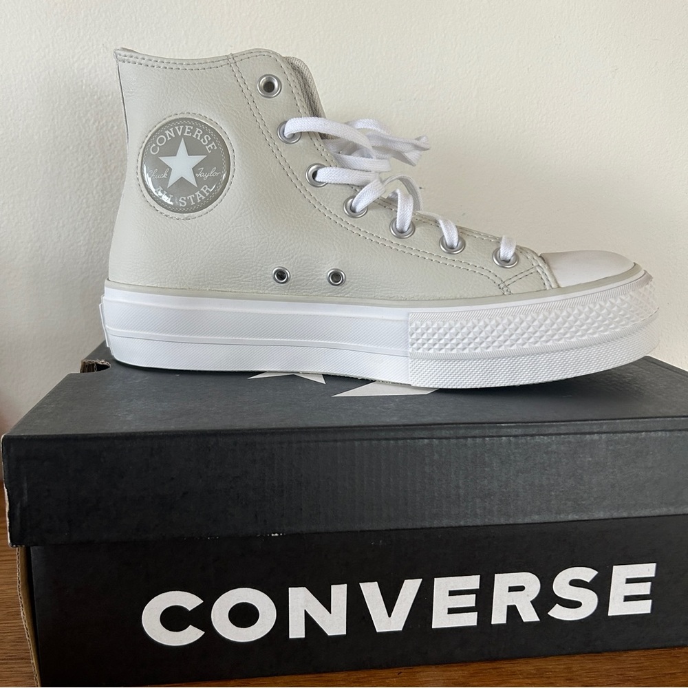 NWT Chuck Taylor All Star Lift Platform Hightop CTAS Lift Light Bone